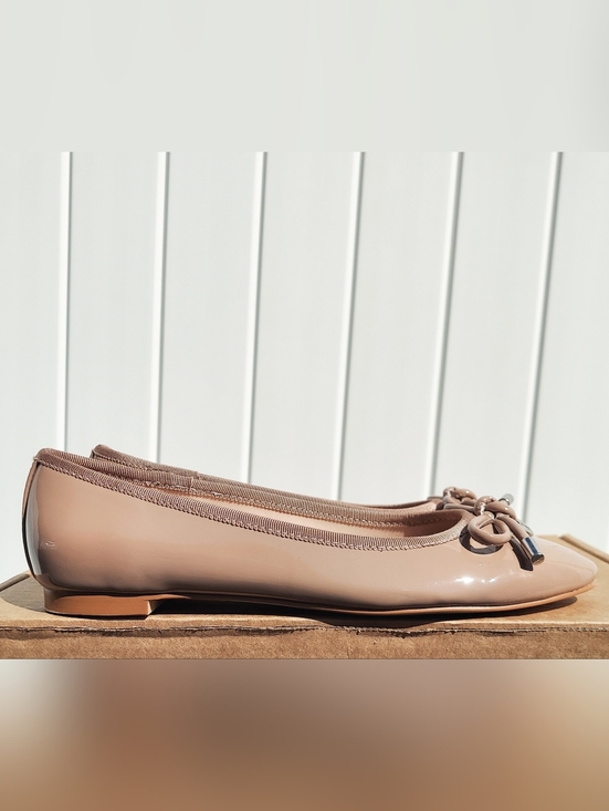 Bandolino Shoes - Bandolino Payly Nude Patent Ballet Flats Women's Size 6.5 NWT Office Cottagecore